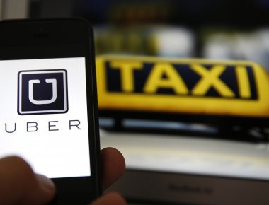 Απόφαση Ε.Ε: Η Uber πρέπει να υπακούει στους νόμους που ισχύουν για εταιρείες ταξί